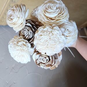 8 sola wood flowers on stems